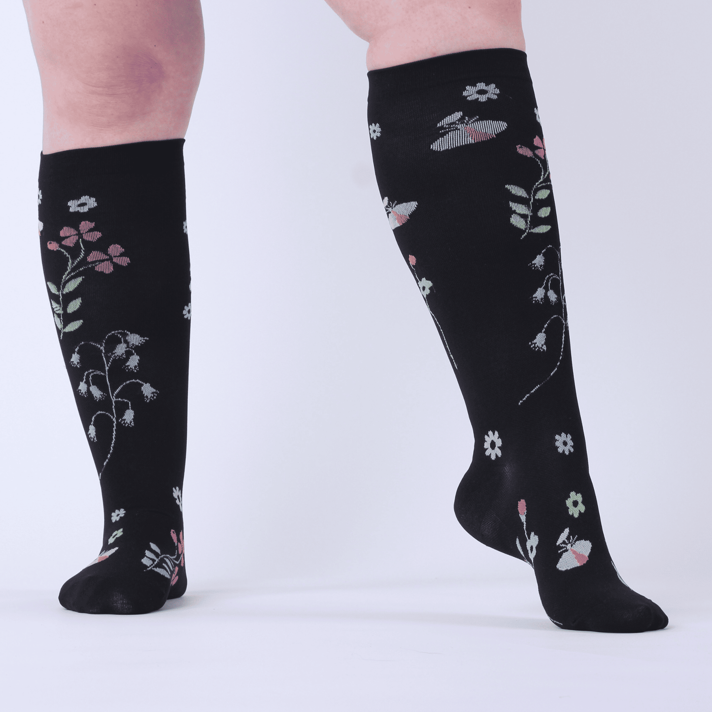 Kompressionsstrümpfe extra breit Blumen