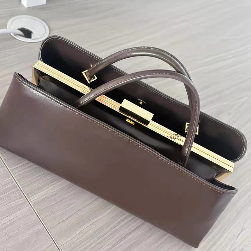 Handtasche magnetisch aus Leder – Ansicht 7