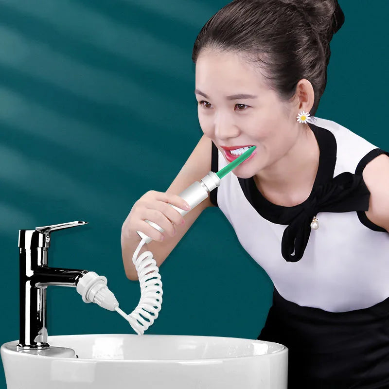 Munddusche für den Wasserhahn kompakt
