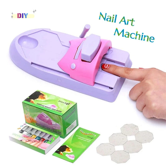 Nageldekoration in mehreren Farben