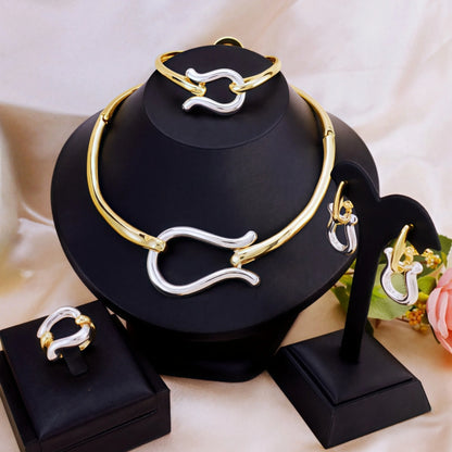 Schmuckset in Goldoptik