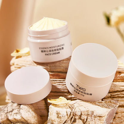 VitaCare™ Moisture Primer & Foundation Base