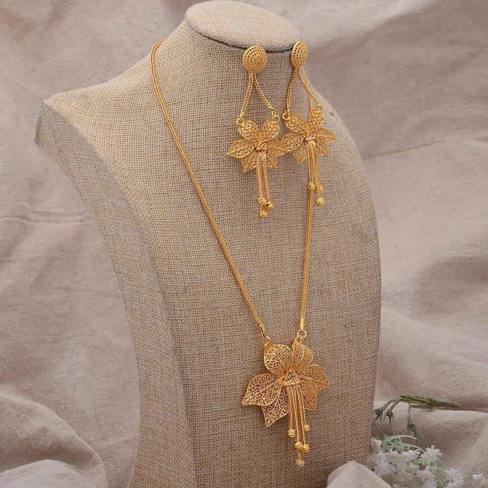 Schmuckset in Goldoptik mit Blütenmotiv – Ansicht 14