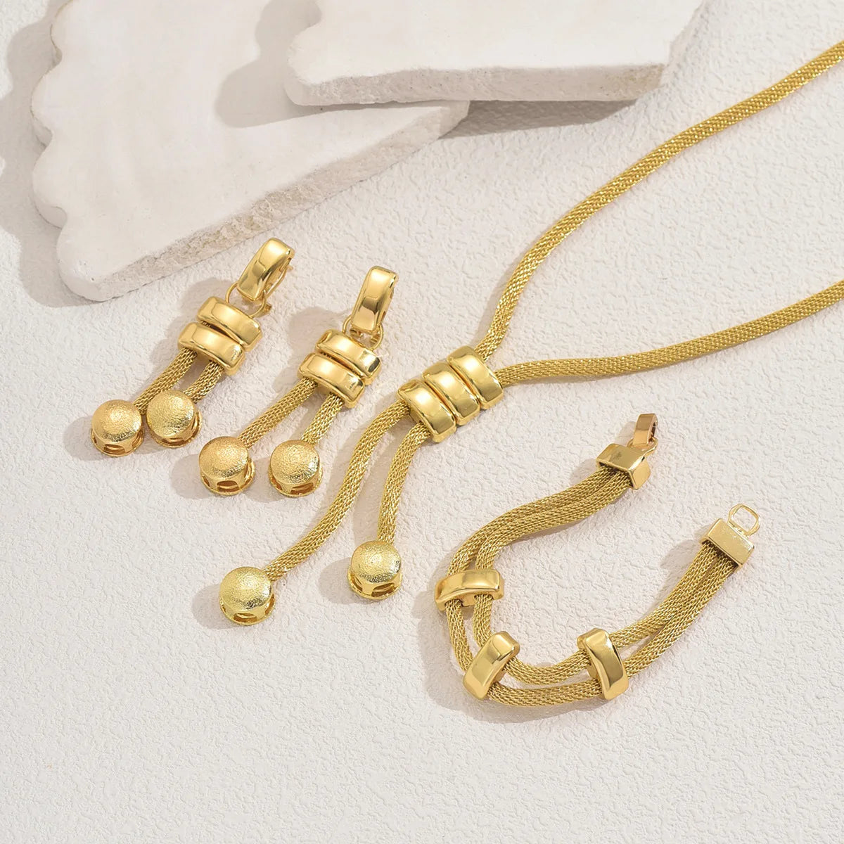 Schmuckset mit Quaste und langer Kette – Ansicht 4