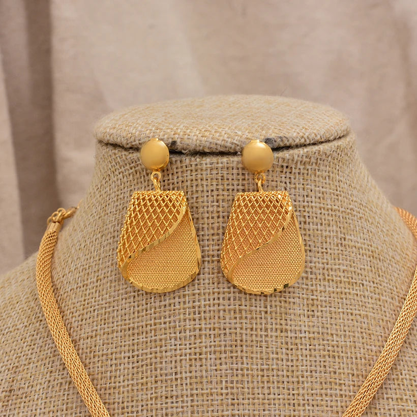 Schmuckset in Goldoptik mit Blütenmotiv – Ansicht 2