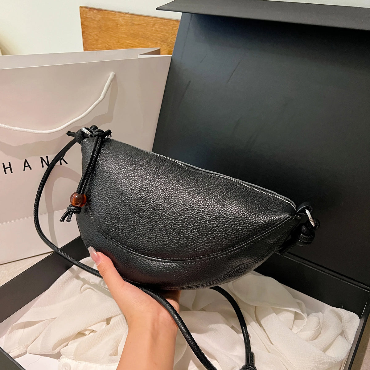 Schultertasche aus Echtleder – Ansicht 5
