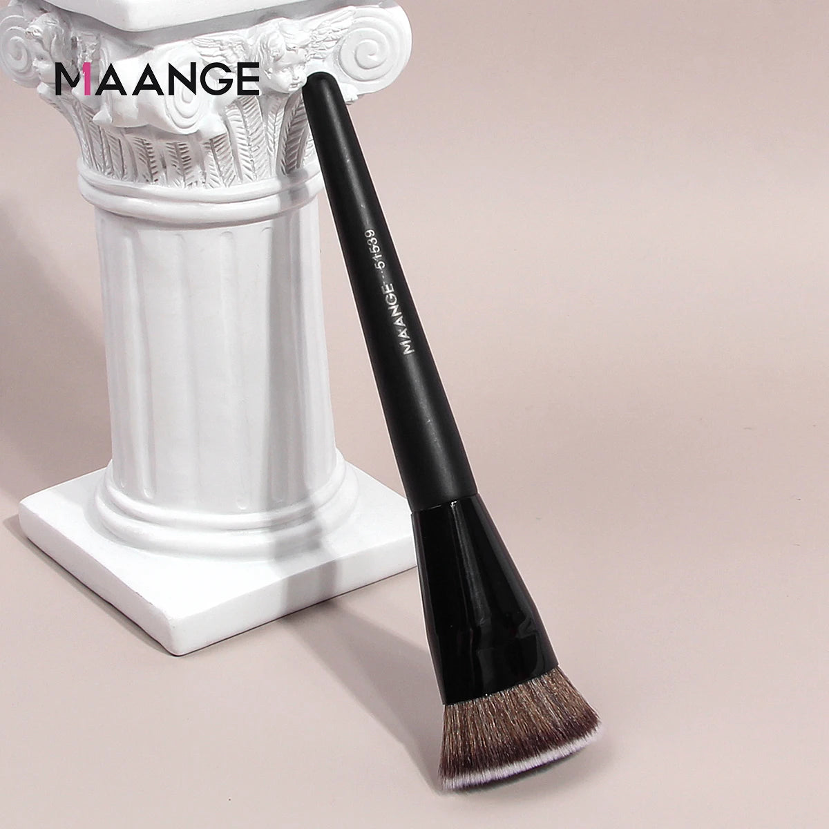 VitaCare™ VelvetStroke Flat-Head Professional Foundation Brush