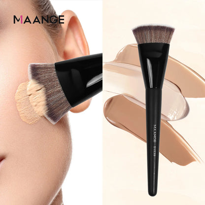 VitaCare™ VelvetStroke Flat-Head Professional Foundation Brush