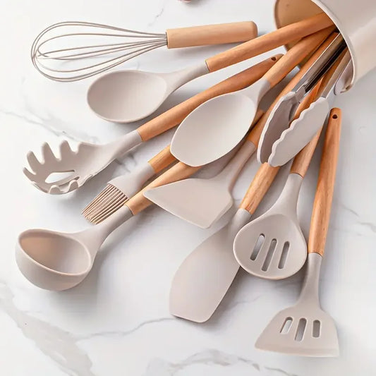 Küchenhelfer-Set aus Silikon mit Holzgriff 12-teilig