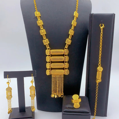 Schmuckset mit Quaste vierteilig
