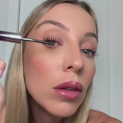 Vita Olivia Blaire Iron Wand Mascara